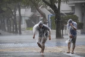 Typhoon Vongfong approaches Okinawa