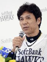 Hawks manager Akiyama to step down at end of season