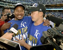 Royals sweep into World Series