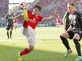 Okazaki plays in Mainz victory vs Augsburg