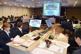 Japanese, Thai students discuss food security at Model U.N.