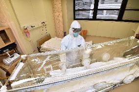 Japan beefs up preventive measures against Ebola