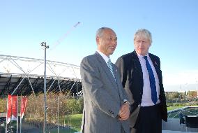 Tokyo governor meets with London mayor
