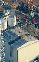TEPCO removes part of reactor building cover at Fukushima plant