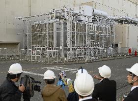 Hamaoka nuke power plant transformer unveiled