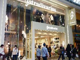 Stradivarius flagship store opens in Osaka