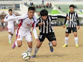 North, S. Korea youth teams face off in soccer tourney
