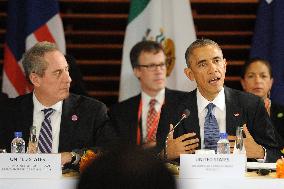 Obama speaks at meeting of TPP leaders in Beijing