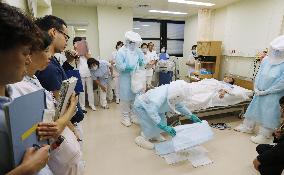 Ebola drill in Tokyo