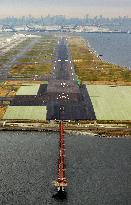 Haneda airport runway to be extended in December