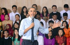 Obama urges Myanmar to let Suu Kyi run for president