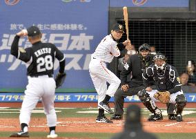 Oh faces Enatsu in Giants-Tigers old timers' game