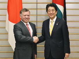 Jordan's King Abdullah II talks with Japan PM Abe