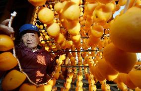 Dried persimmon making at peak in Fukushima