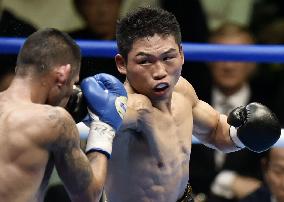 Miura defends WBC super featherweight title for 3rd time