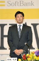 Matsuzaka joins Softbank Hawks