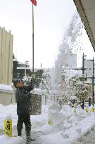 Heavy snow in Japan