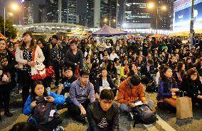 H.K. police to clear pro-democracy occupation site