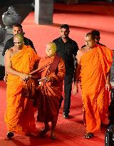 Anti-Muslim monks of Myanmar, Sri Lanka hold confab