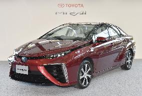 Toyota starts selling Mirai fuel-cell car in Japan