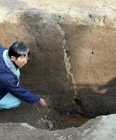 Trace of liquefaction found in ruins in Oita