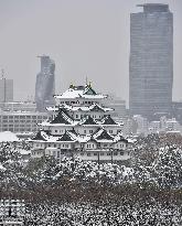 Nagoya hit by record snowfall