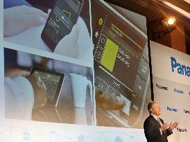 Panasonic unveils smartphone-based technology at U.S. show