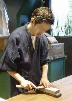 Japanese knife maker opens doors to foreign buyers