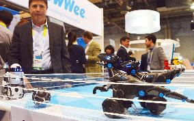 WowWee's dinosaur-shaped robot toy at CES