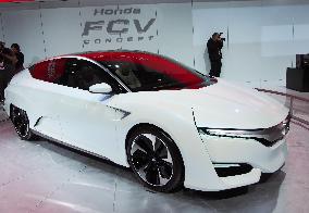 Honda shows FCV concept at U.S. auto show