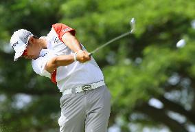 Japan pro golfer Matsuyama in action at Sony Open