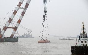 22 missing after tugboat sinks on China's Yangtze