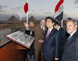 Abe on Middle East tour to pledge Japan's support for peace