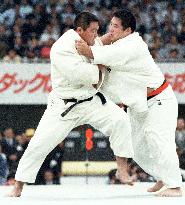 Two-time Olympic judo champion Saito dies at age 54