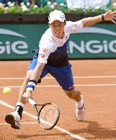 Nishikori advances to French Open 2nd round