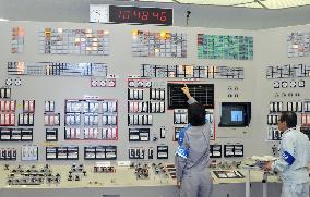 Utility shows procedures for resuming Sendai reactor