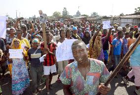 Burundi citizens protest against President Nkurunziza