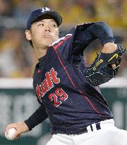 SoftBank Hawks, Yakult Swallows play in Game 2 of Japan Series