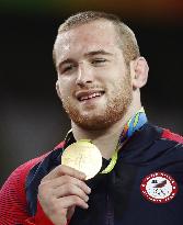 Olympics: Snyder claims 97-kg wrestling gold