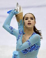 Figure skating: Alina Zagitova