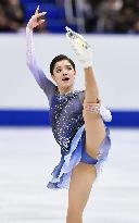 Figure skating: Medvedeva leads after NHK Trophy SP