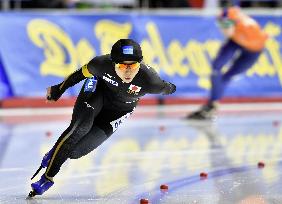 Speed skating: Japan's Takagi wins 1,500m at World Cup