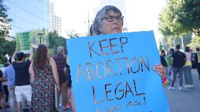 U.S.-LOS ANGELES-SUPREME COURT-ABORTION RIGHTS-PROTEST