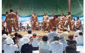 Sumo's summer tour begins