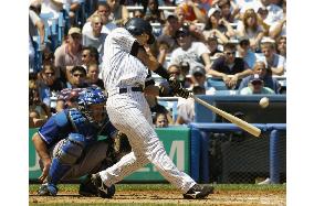 N.Y. Yankees Matsui hits his 100th major league home run