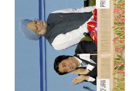 Abe calls for quick signing of free trade deal with India