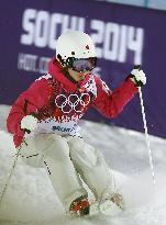 Japan's Hoshino practices on moguls course in Sochi