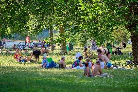 AUSTRIA-VIENNA-SUMMER-DAILY LIFE