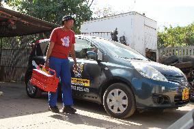 ZIMBABWE-CHITUNGWIZA-FEMALE MOTOR MECHANIC