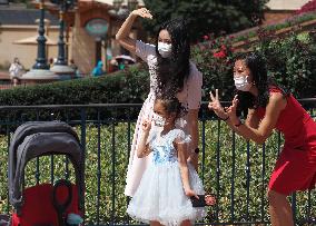 CHINA-SHANGHAI-DISNEYLAND-REOPENING (CN)